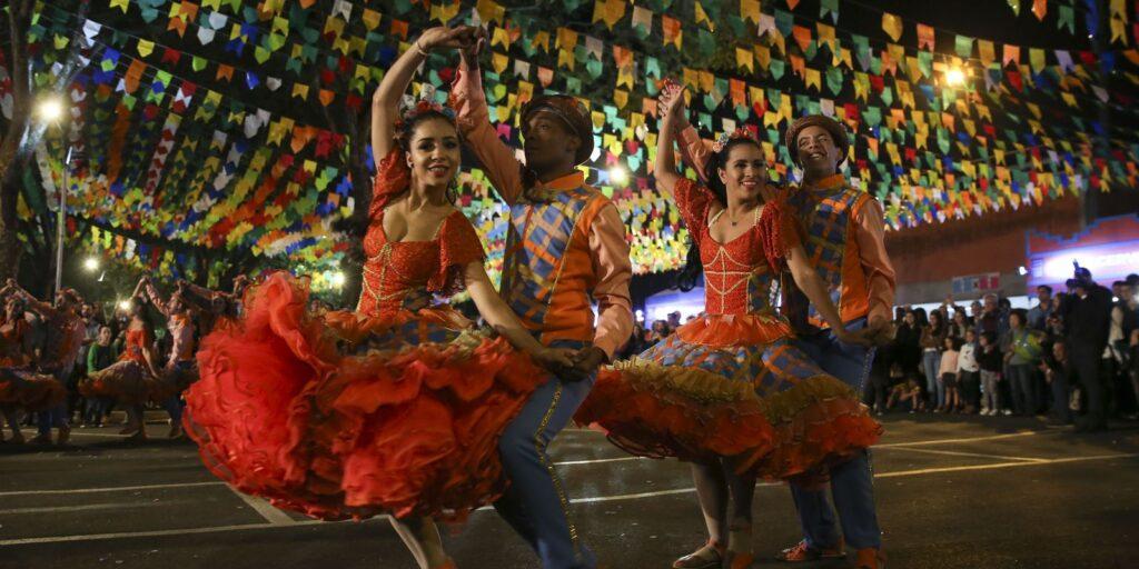 Festa na Roça lidera ranking de músicas de festas juninas