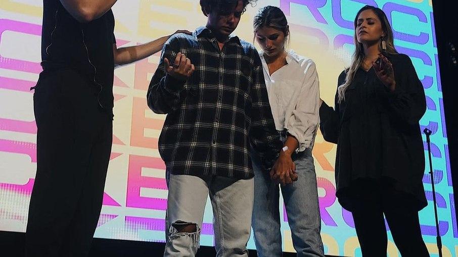 João Figueiredo passa aniversário com Sasha em culto nos EUA: 