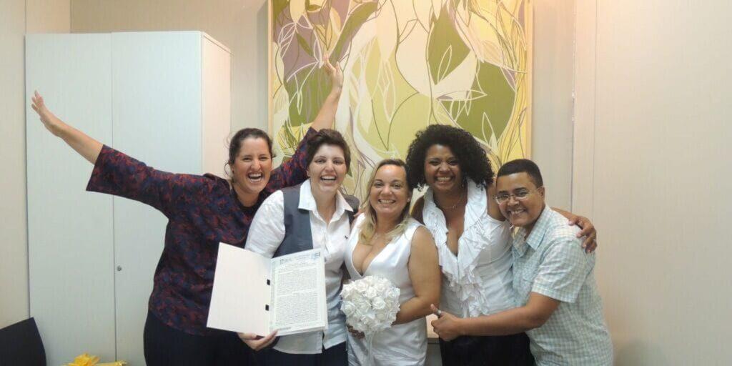 LGBTQIA+ celebram avanços em 10 anos de uniões homoafetivas no Brasil