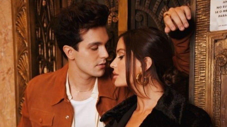 Luan Santana curte feriado com ex-affair de Neymar, diz colunista