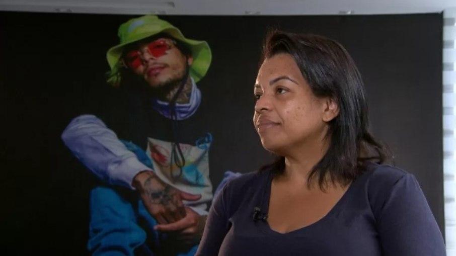Mãe de MC Kevin lamenta um mês da morte do filho: 