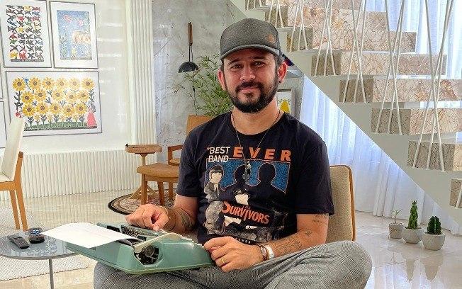 Recuperado da Covid-19, Bráulio Bessa comemora: 'mais vivo do que nunca'