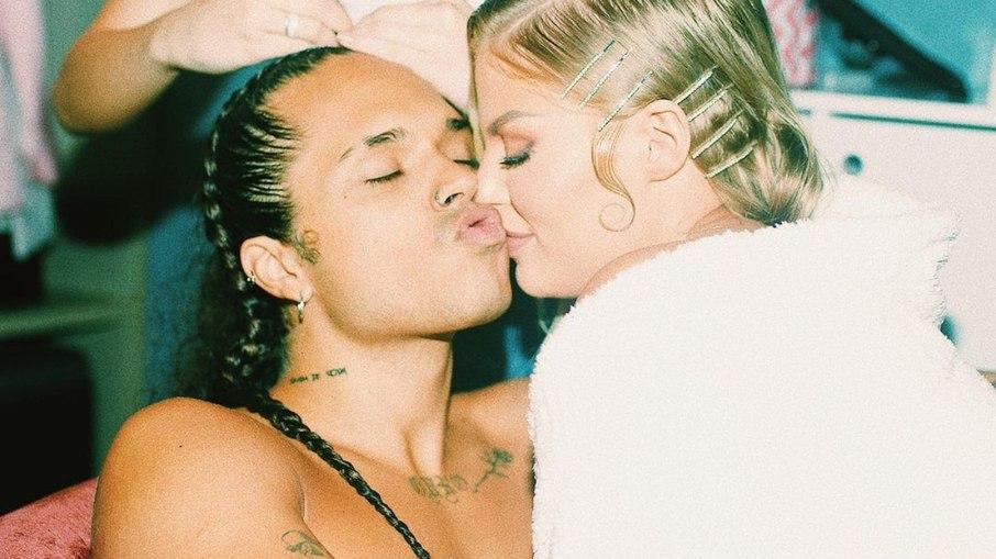 Vitão faz carta aberta a Luísa Sonza: 'Nunca suportaram ver uma mulher crescer'