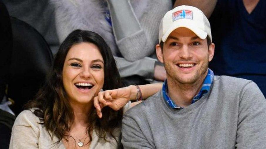 Ashton Kutcher e Mila Kunis revelam não tomar banho diariamente