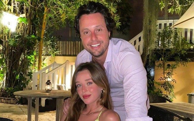 Duda Reis posta foto com o namorado