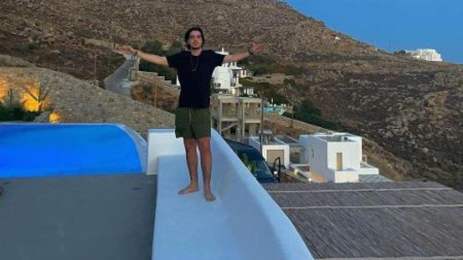 Filho de Faustão surpreende ao aparecer bem mais magro