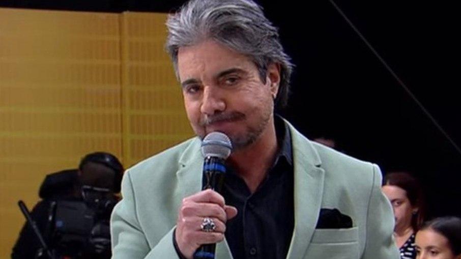 João Kléber passa por cirurgia de emergência