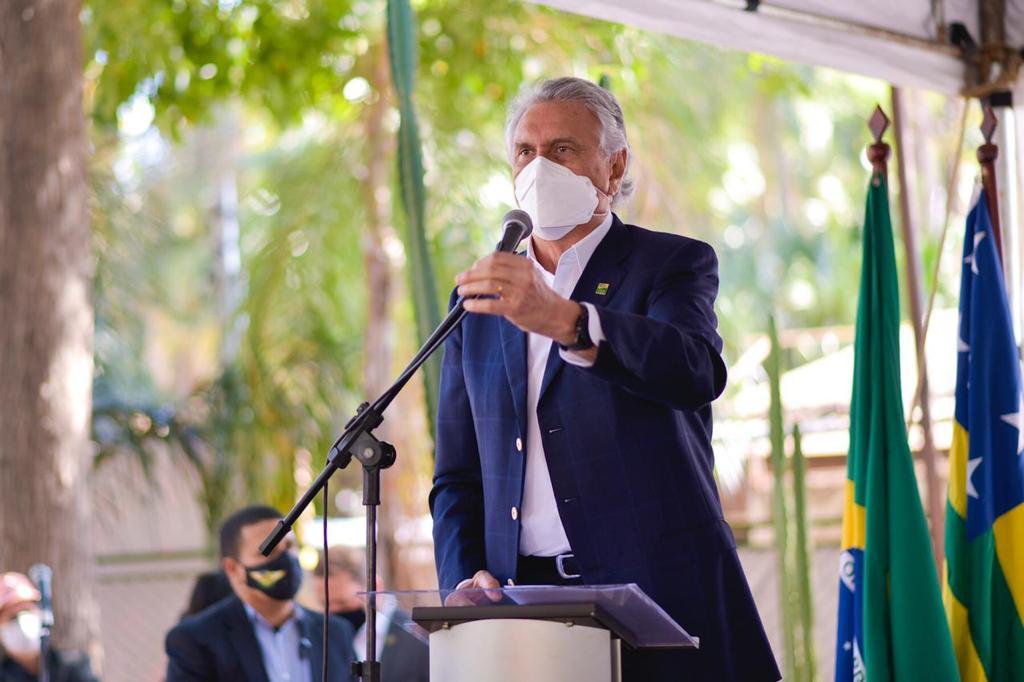 Na abertura da Semana da Agricultura Familiar, Caiado entrega caminhões a 17 municípios, com investimento de R$ 4,7 mi