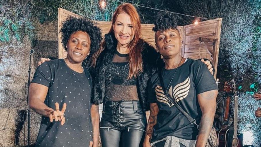 Pepê e Neném comandam live da cantora sertaneja Lucylla: 