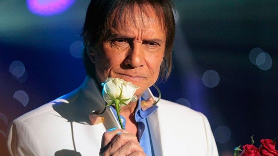 Roberto Carlos em isolamento total e aproveita para compor