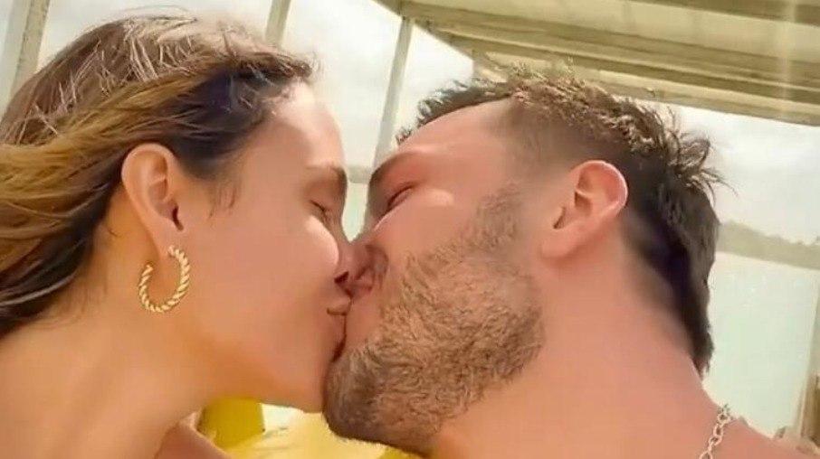 Saiba tudo sobre o relacionamento de Sarah e Lucas Viana