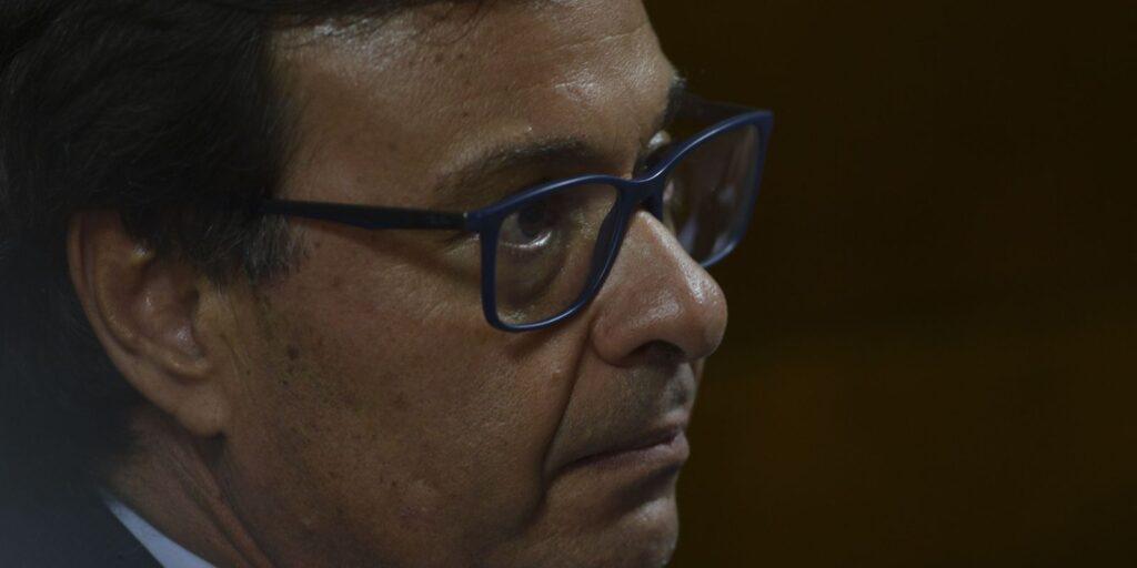 Sem Censura desta segunda-feira recebe o ministro do Turismo 