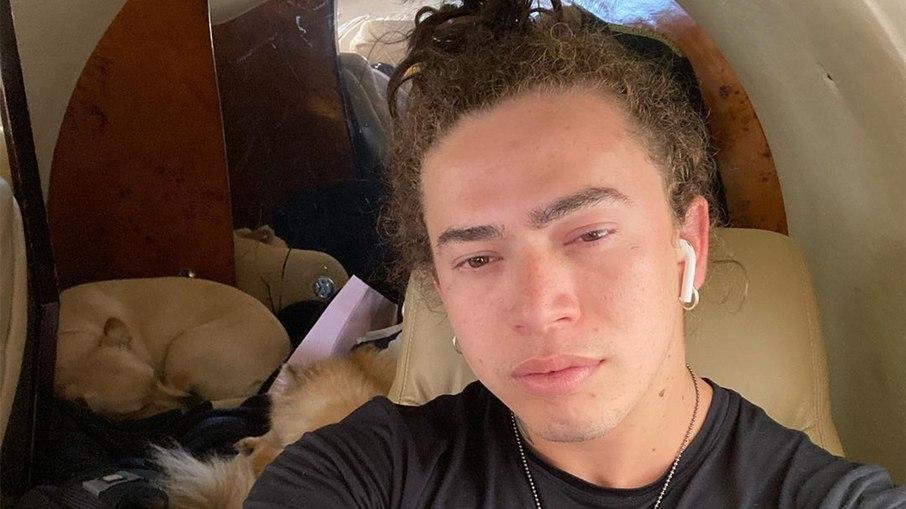 Whindersson Nunes deve regravar música em homenagem ao filho