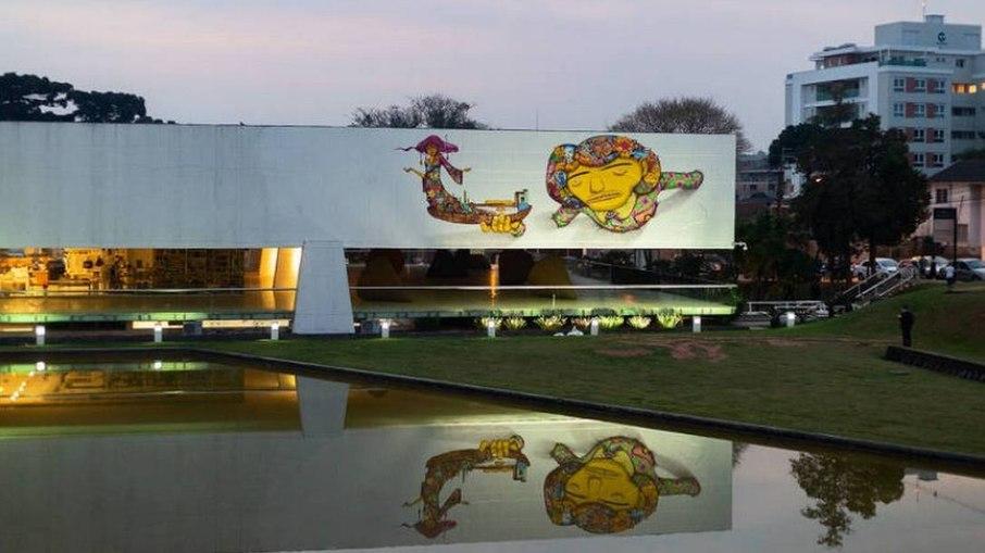 Bisneto de Oscar Niemeyer se revolta com grafite de Osgêmeos em fachada de museu