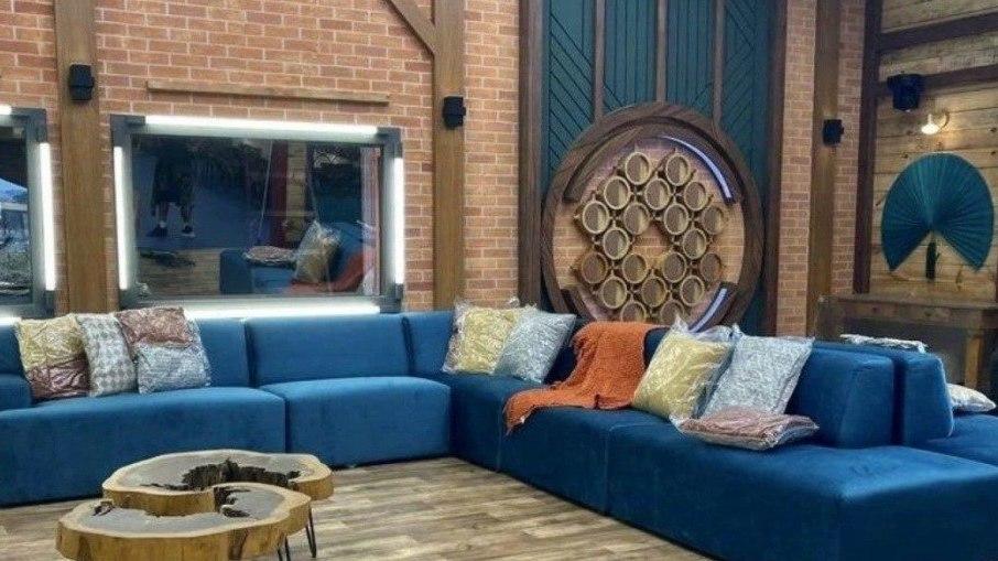 Diretor mostra pedaço da casa de 