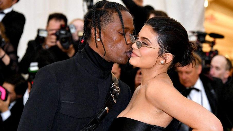 Kylie Jenner está grávida de seu segundo filho com Travis Scott, afirma TMZ