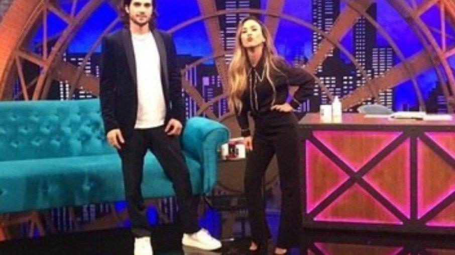 'Lady Night': clima pesa em entrevista de Fiuk para Tatá Werneck