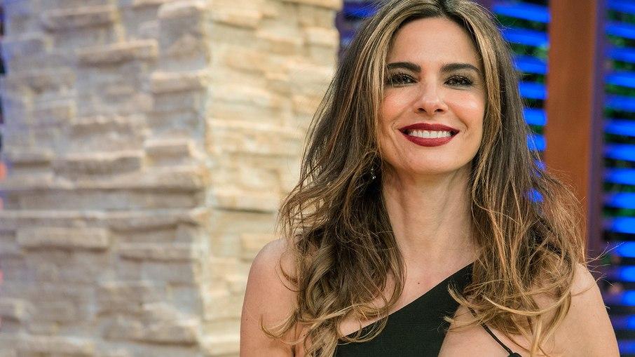 Luciana Gimenez atualiza estado de saúde após ser hospitalizada em SP