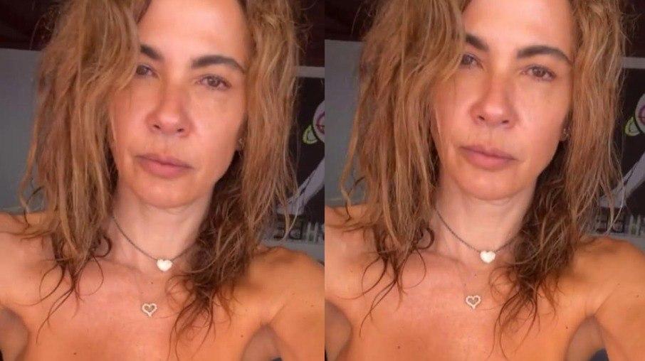 Luciana Gimenez faz topless durante férias em Ibiza