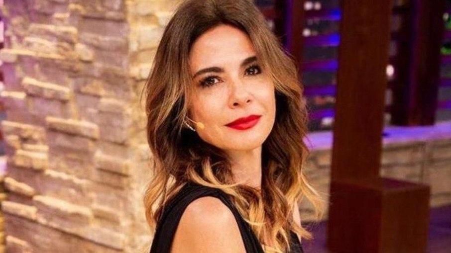 Luciana Gimenez ganha processo contra cabeleireiro