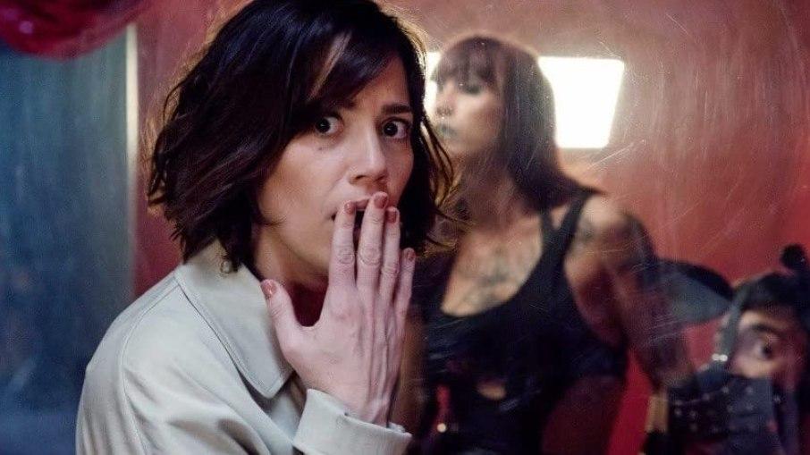 Natália Lage contracena com atores pornôs em cenas de sexo e fala de tabus