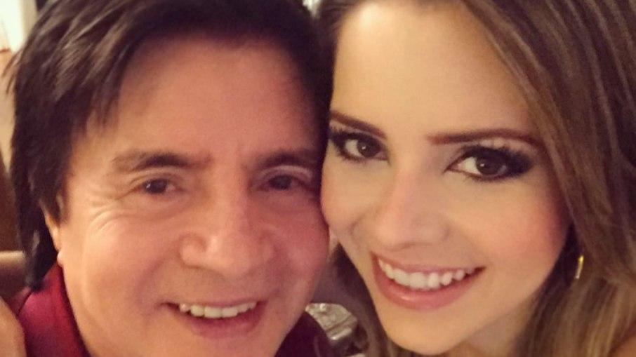 Sandy faz revelação divertida sobre capa de CD do pai: 'Achava que estava bravo'