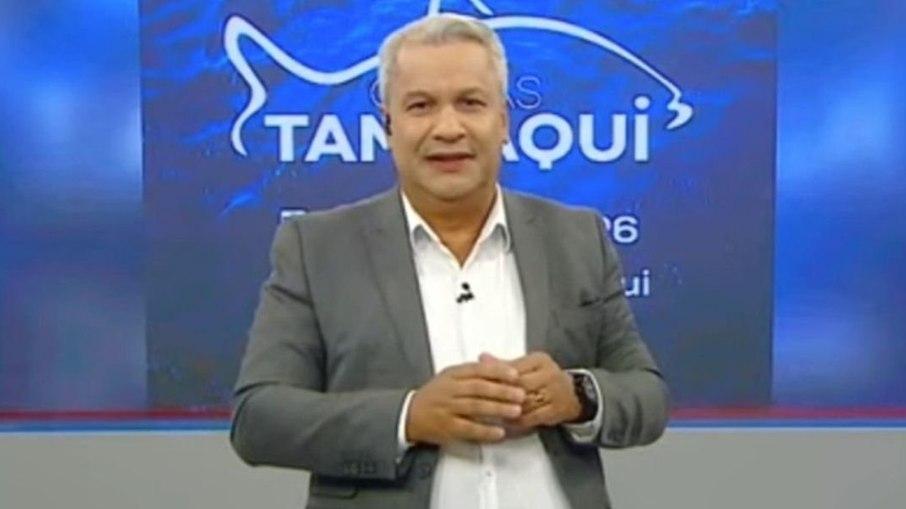 Sikêra Jr zomba dos inimigos e se gaba de suposto novo programa