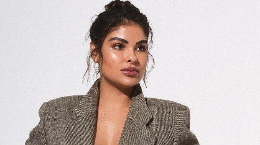 Silicone de Munik Nunes rompe e ex-BBB vai passar por cirurgia