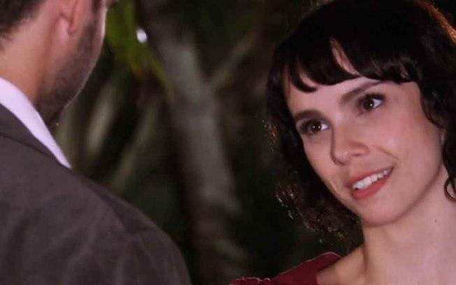 'Ti-Ti-Ti': Marcela estranha chegada da ex de Renato e fica com ciúmes