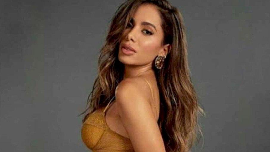 Wagner Santiago diz que Anitta ganhou R$ 7 milhões com tatuagem no ânus