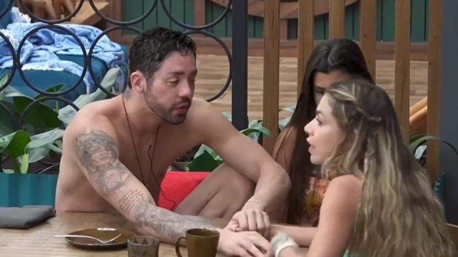 'A Fazenda 13': Erika Schneider critica Dayane sobre expulsão de Nego do Borel