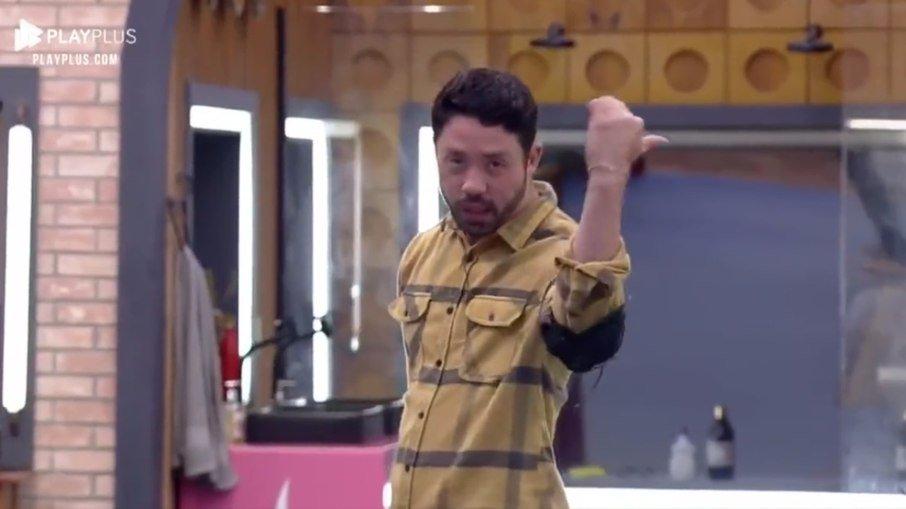 'A Fazenda 13': Rico chama MC Gui de canceladinho e lembra polêmica com criança
