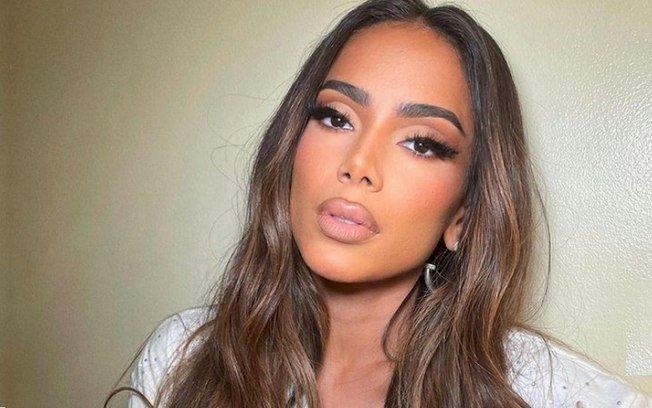 Anitta desmente boato sobre evento da Billboard