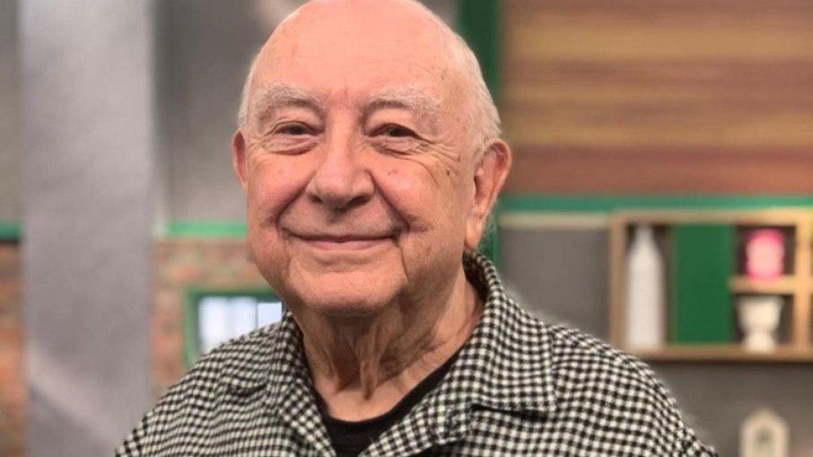 Aos 82 anos, ator de 'Castelo Rá-Tim-Bum' é internado em São Paulo