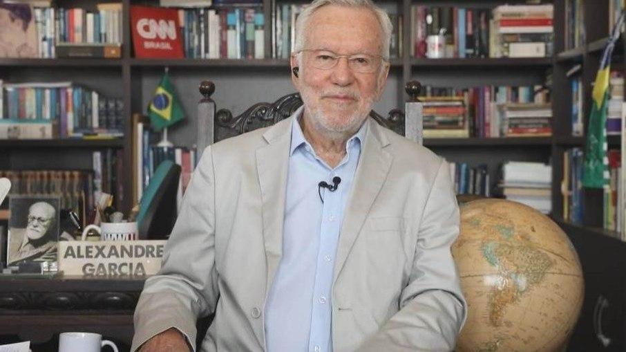 Após demissão, Alexandre Garcia negocia com Jovem Pan
