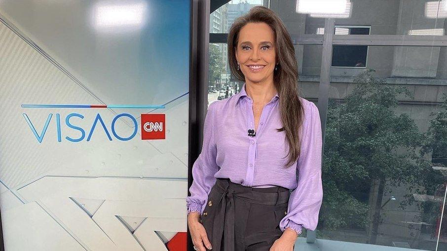 Carla Vilhena arranca risadas da web ao desabafar sobre suas aulas de natação