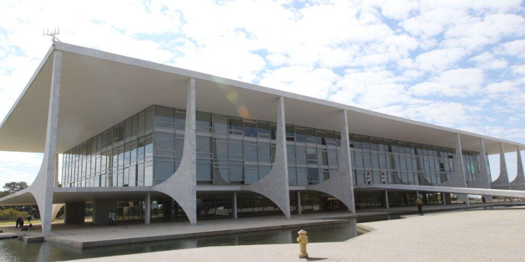 Decreto deve extinguir quase 900 atos normativos sem validade