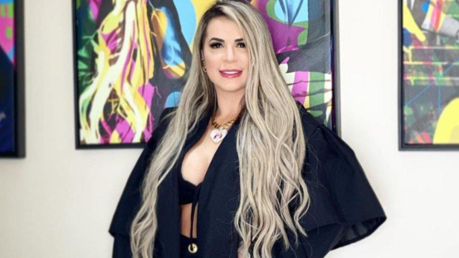 Deolane Bezerra, viúva de MC Kevin, se submete a cirurgia na vagina