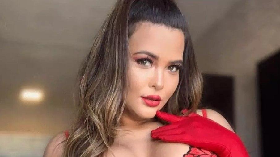 Geisy Arruda diz que já pegou mais de 8 em casa de swing