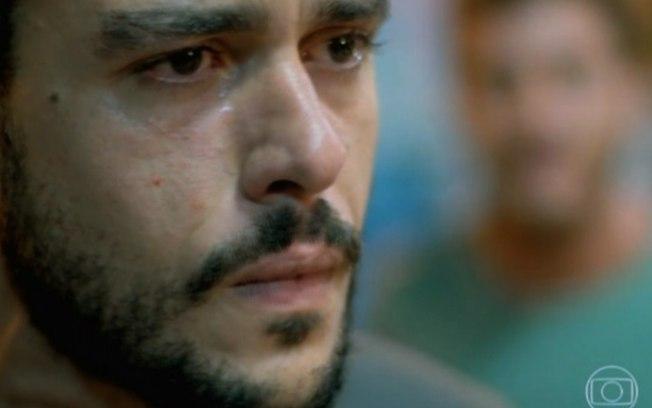 'Império': Cláudio é atacado com arma letal e Enrico surta