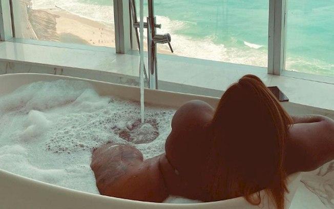 Jojo Todynho aproveita o fim de semana com o namorado em luxuoso hotel