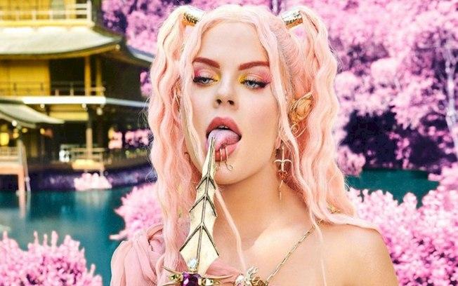 Luísa Sonza revela acompanhamento psicológico: 