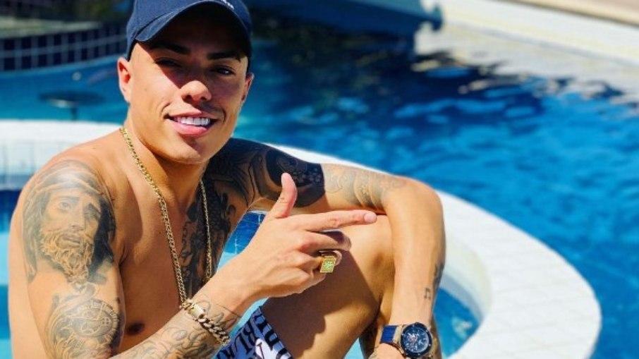 MC Menor MR é acusado de agredir jovem em hotel do Rio