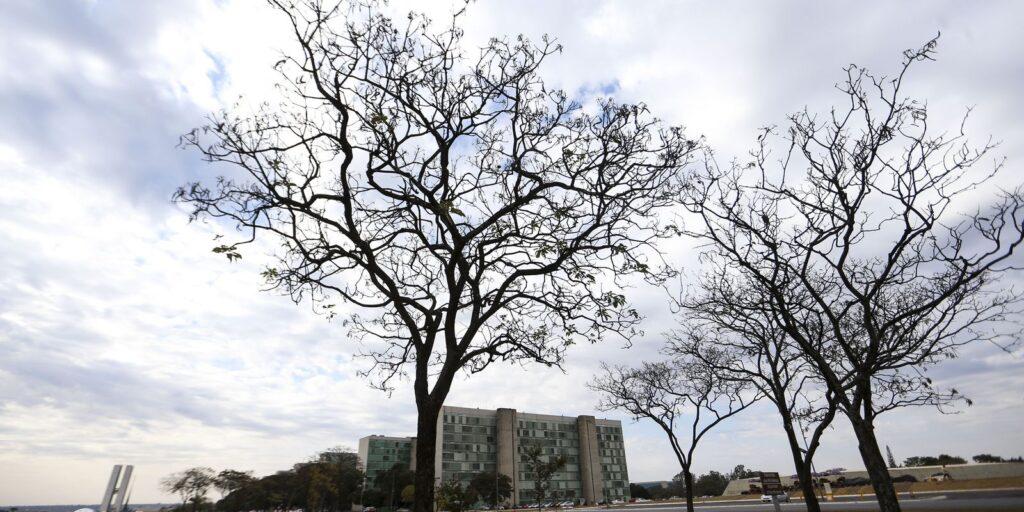 Meteorologia: feriado deve ter tempo firme na maior parte do país