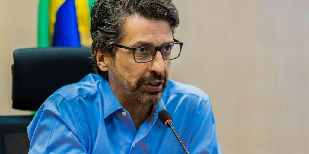 Ministro do Meio Ambiente fala sobre reforços contra queimadas