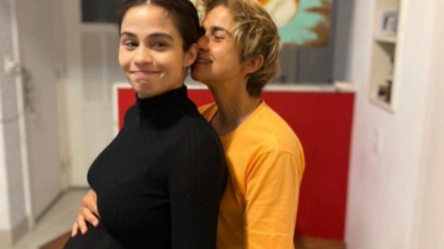 Nanda Costa e Lan Lanh criam playlist para ninar as filhas