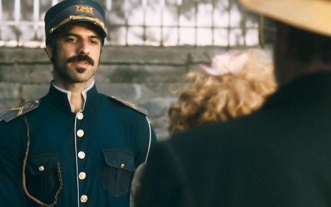 Nos Tempos do Imperador: Samuel, enfrenta inimigo desarmado, e leva surra