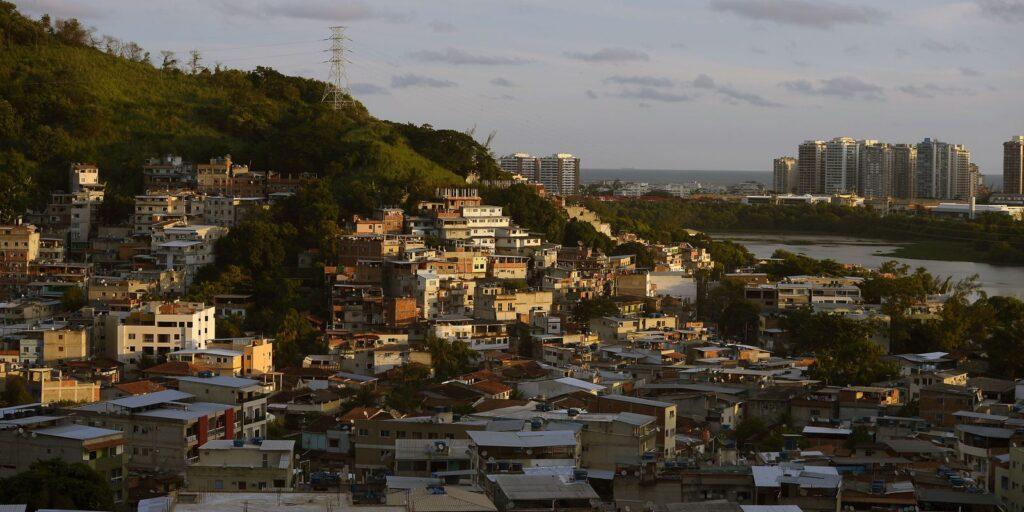 Polícia prende no Rio 12 pessoas envolvidas com milícias
