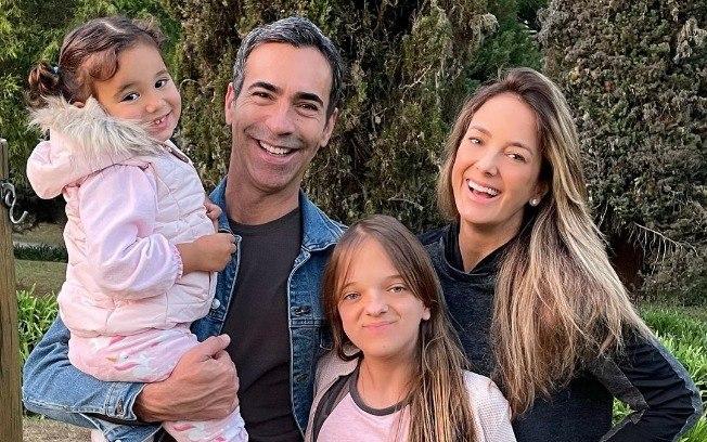 Ticiane Pinheiro compartilha fotos de domingo em família: 'Amo demais!'