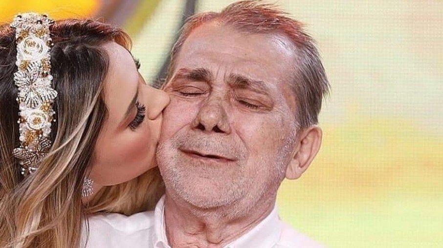 Virgínia Fonseca visita o pai no hospital: 